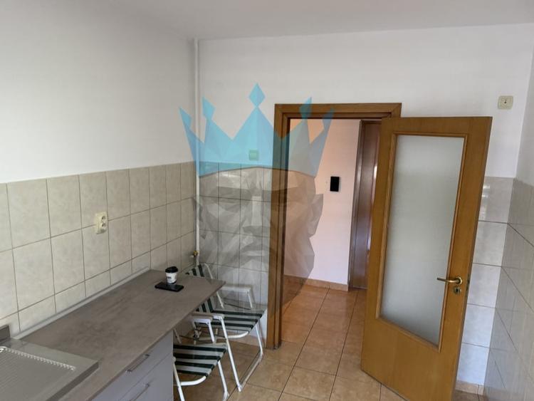 Apartament cu 2 camere decomandat în P-ța Unirii