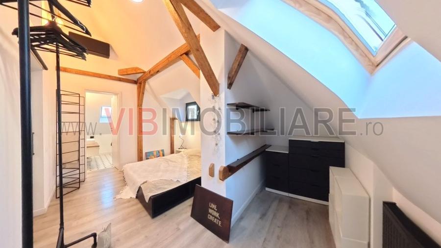 Apartament cu 3 camere semidecomandat, mobilat în Capitale