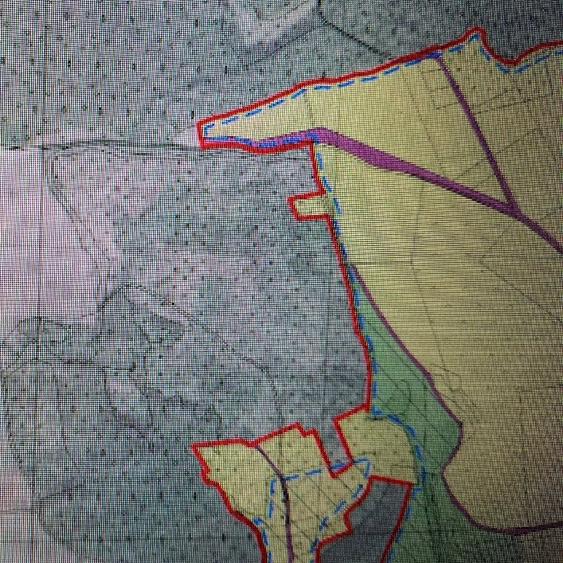 Casă cu Teren 5000 Mp în Central