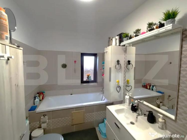 Casă cu 4 camere cu Teren 404 Mp în Valea Ursului