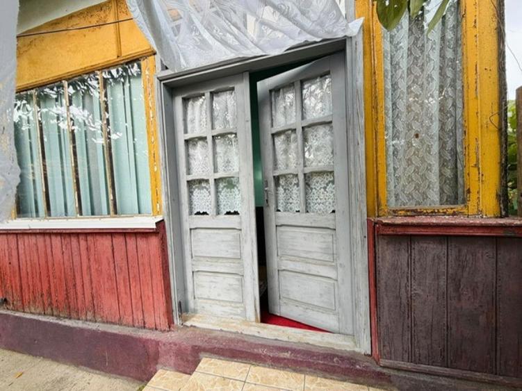 Casă cu 3 camere cu Teren 2500 Mp în Sălcioara