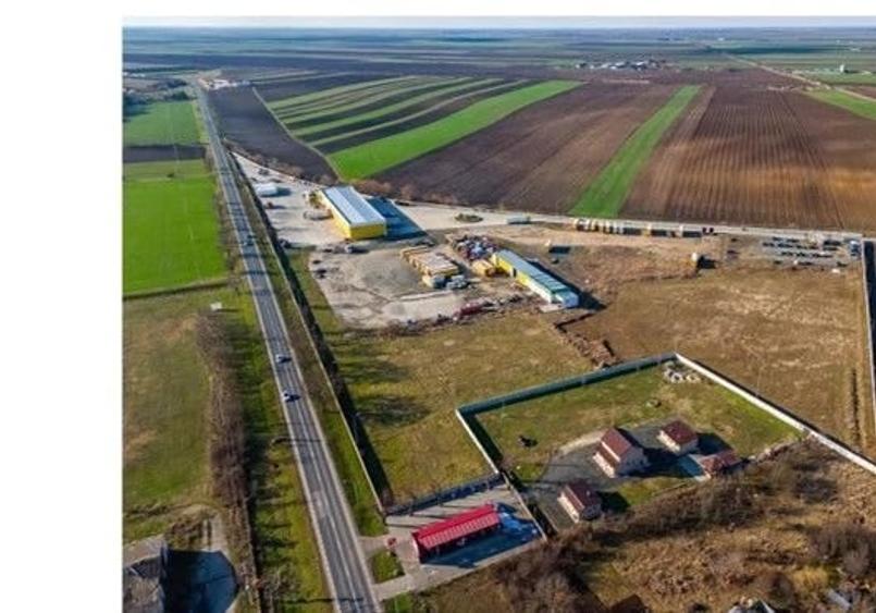 Spațiu comercial, de 3,240 mp, în Periferie