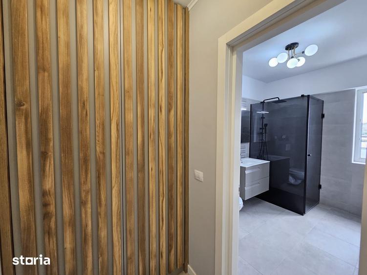 Apartament cu 2 camere decomandat în Podu Roș