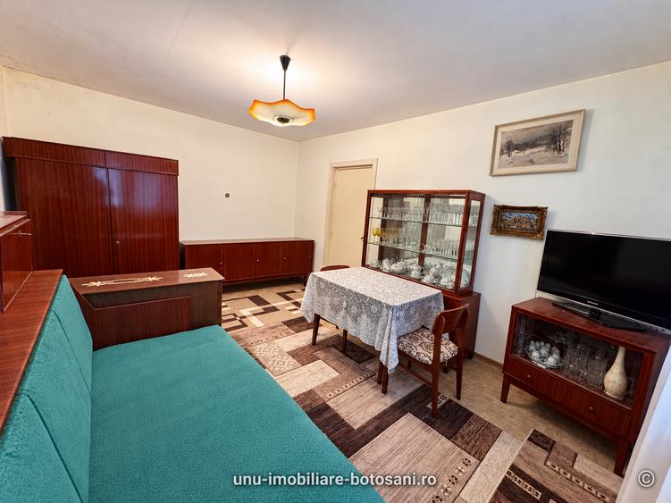 Apartament cu 2 camere semidecomandat în Ultracentral