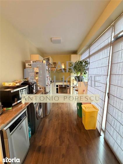Apartament cu 2 camere, mobilat în Republicii