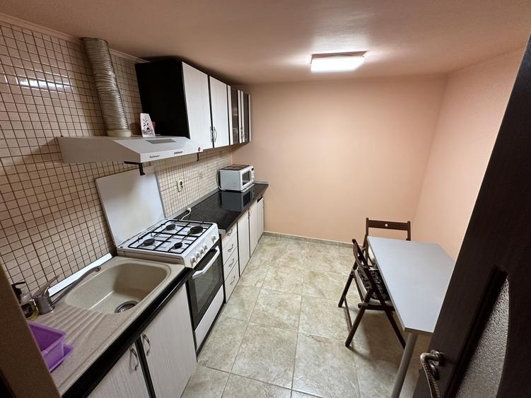 Casă cu 4 camere cu Teren 225 Mp în Rahova