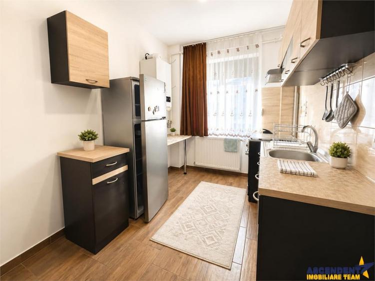 Apartament decomandat, zona Coresi, Tractorul, Brasov - 1
