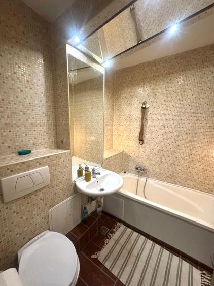 Apartament cu 2 camere decomandat în Calea Călărașilor