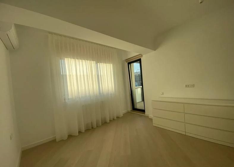Apartament cu 3 camere decomandat în Pipera