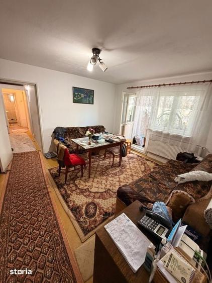 Apartament cu 3 camere în Brazda lui Novac