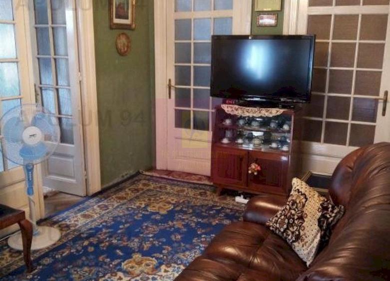 Apartament cu 7 camere decomandat, mobilat în Plevnei