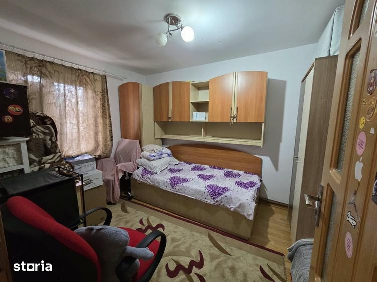 Casă cu 4 camere cu Teren 928 Mp în Mihail Kogălniceanu