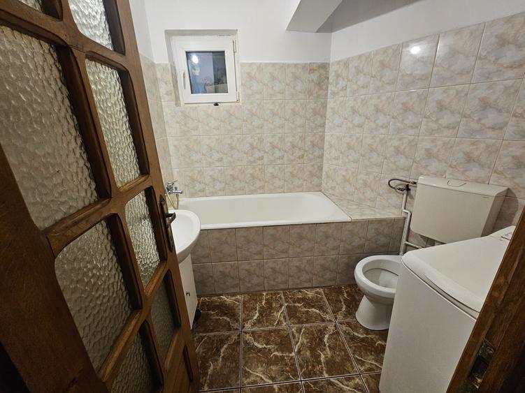 Garsonieră decomandată în Republicii