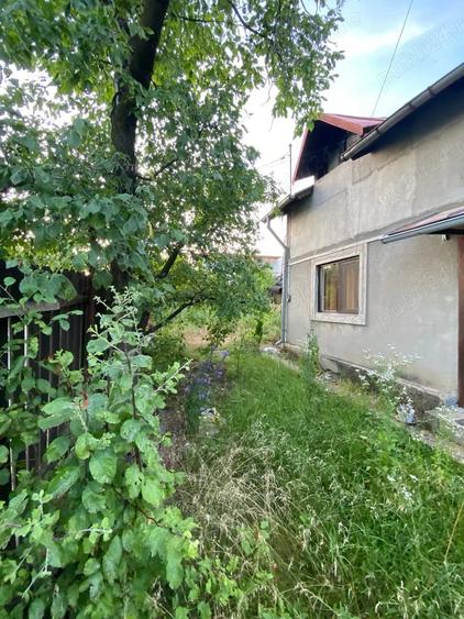 Casă cu 3 camere în Plopu
