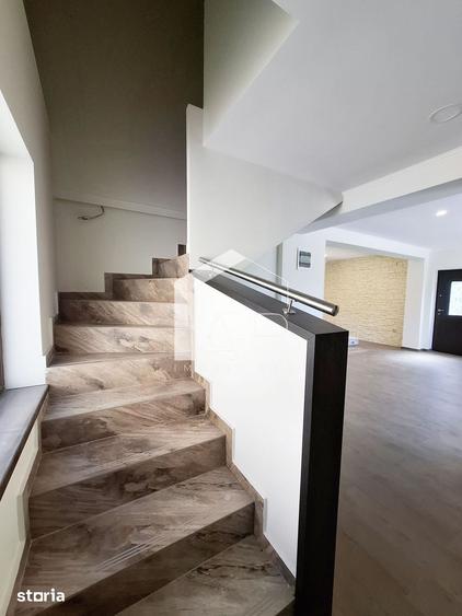 Casă cu 4 camere cu Teren 380 Mp în Central