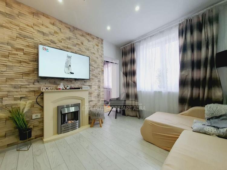 Apartament cu 3 camere decomandat, mobilat în Cetate