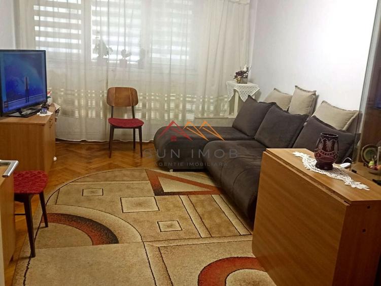 Apartament 3 camere - parter, Piața centrală - Câmpina - 69500 EURO - 2