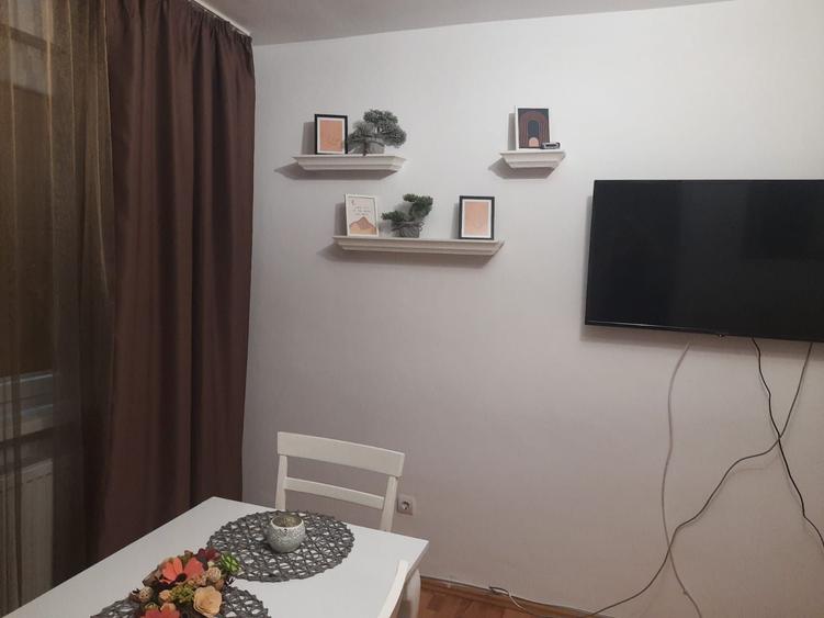 Apartament cu 2 camere nedecomandat în Central