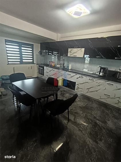 Apartament cu 3 camere în Traian