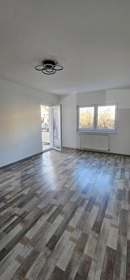Apartament cu 3 camere decomandat în Semicentral