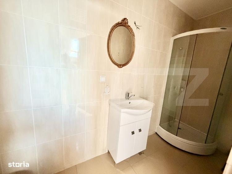 Apartament cu 4 camere în Cetate