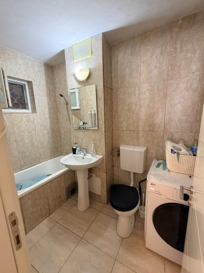 Apartament cu 3 camere decomandat în Dacia