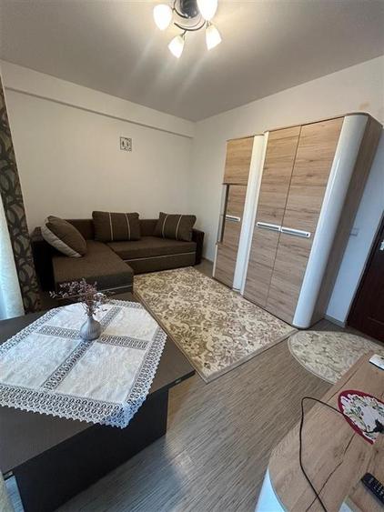 Apartament cu 2 camere decomandat în Valea Adâncă