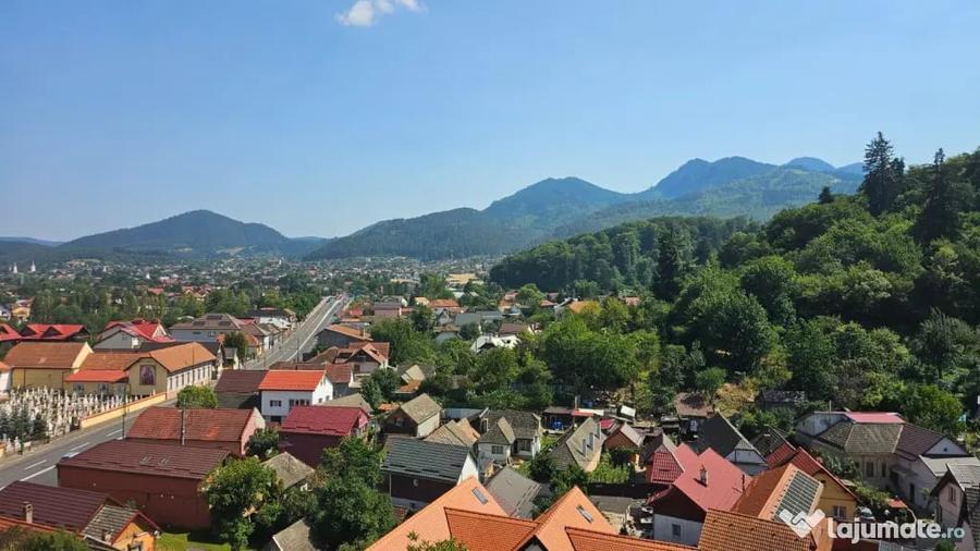 Apartament cu 2 camere semidecomandat în Noua