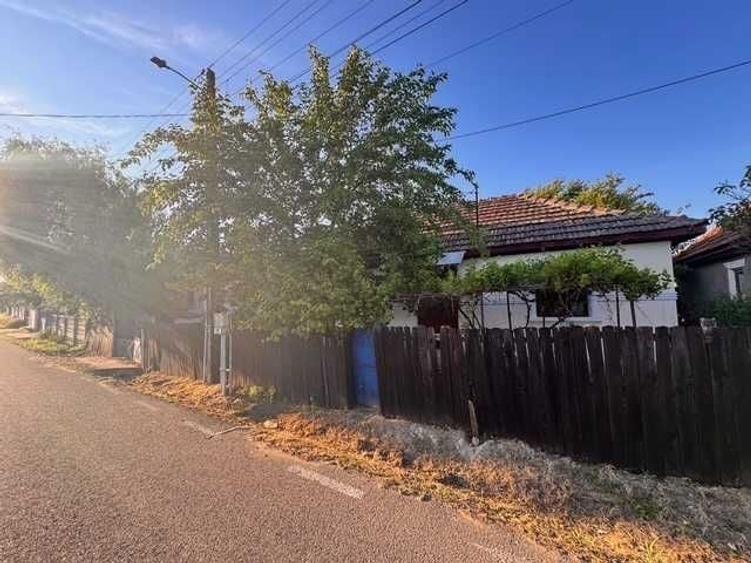Casă cu 3 camere în Gogoșu