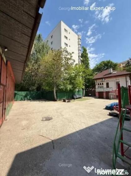 Casă cu 7 camere cu Teren 1000 Mp în Timpuri Noi