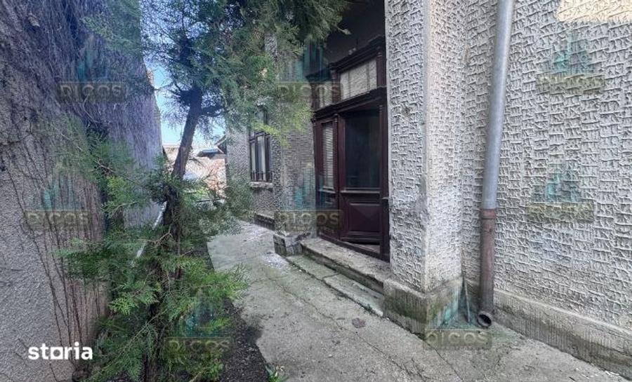 Casă cu 3 camere cu Canalizare în Central