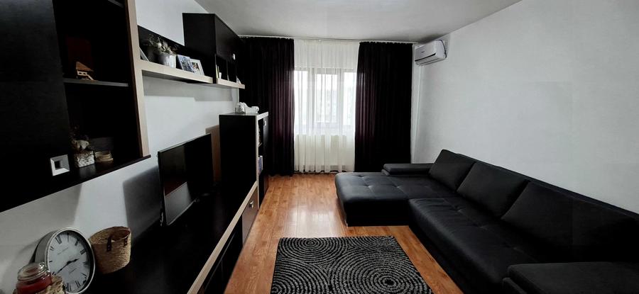 Apartament cu 2 camere decomandat în Central
