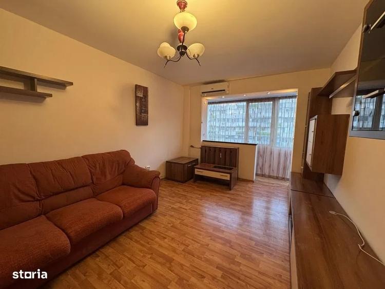 Apartament cu 3 camere decomandat, mobilat în Drumul Taberei