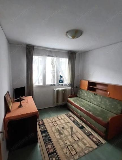Apartament cu 3 camere decomandat în Giurgiului