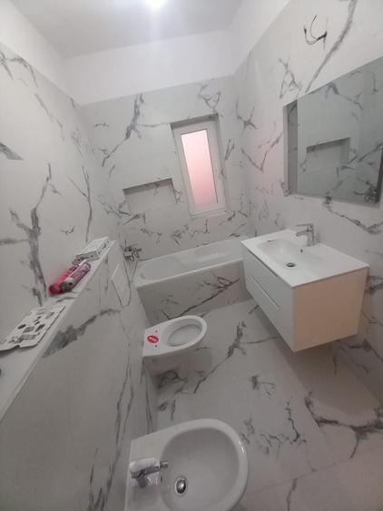 Casă cu 4 camere în Sânandrei
