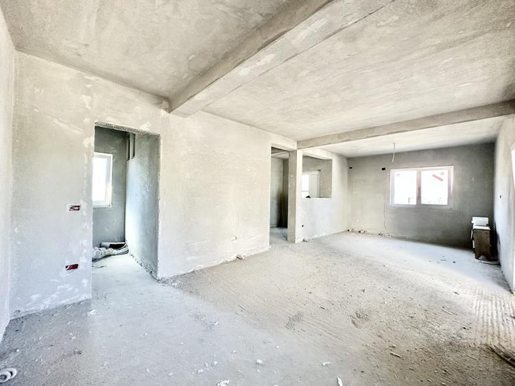 Duplex cu 5 camere cu Canalizare în Moșnița Veche