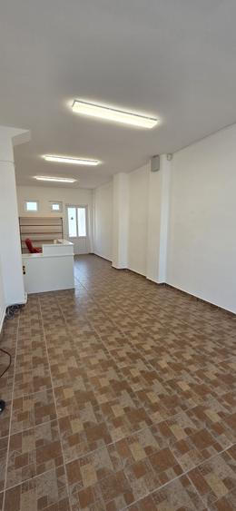 Spațiu comercial, de 48 mp, în Central