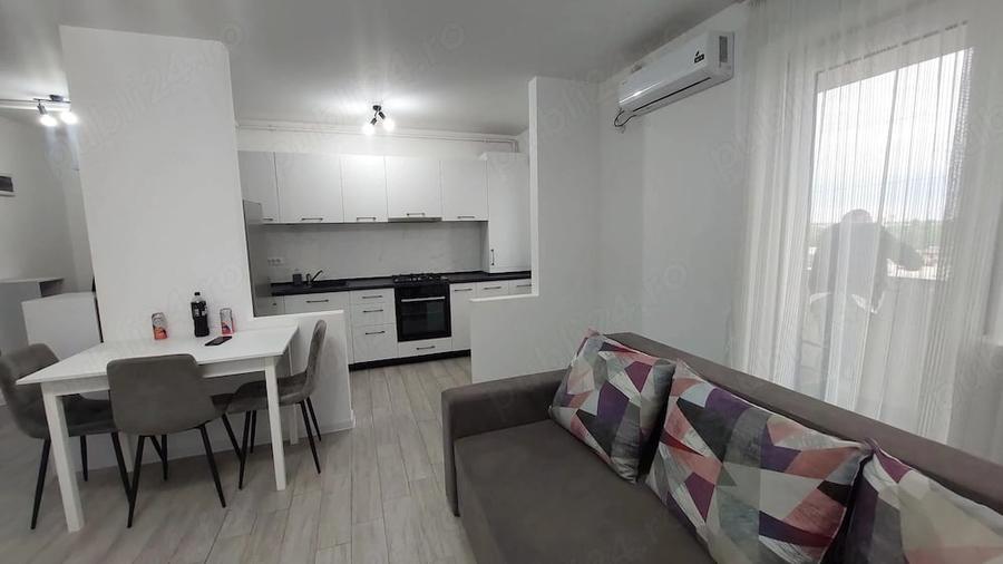 Apartament cu 2 camere decomandat în Central
