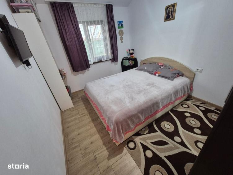 Casă cu 4 camere în Vulcan