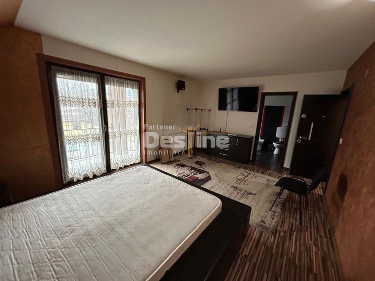 Casă individuală cu 6 camere cu Piscina în Ciritei