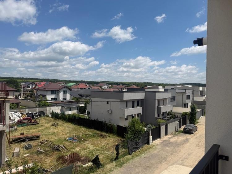 Apartament cu 2 camere decomandat, mobilat în Cârcea