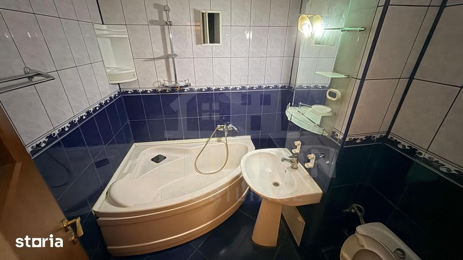 Apartament cu 3 camere decomandat în Lăpuș Argeș