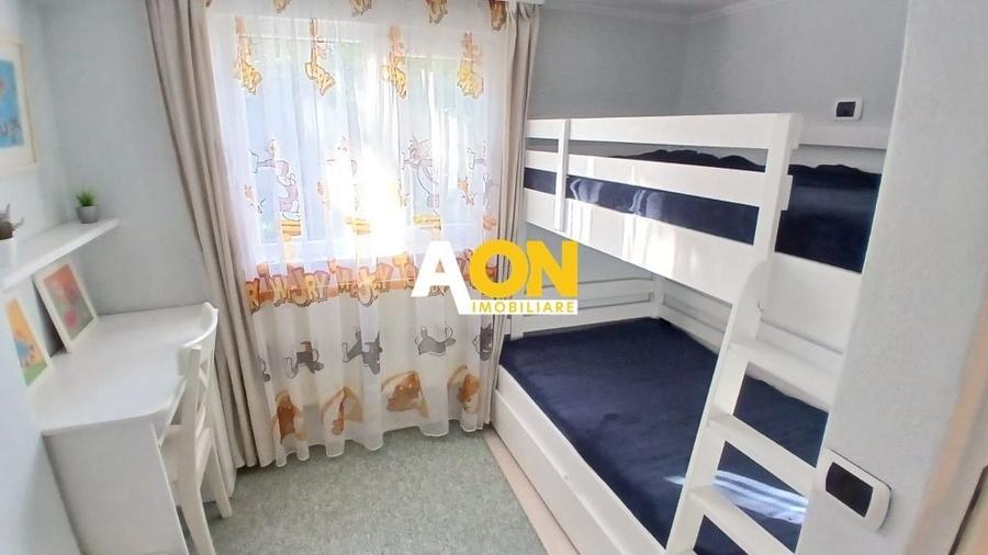 Apartament cu 2 camere,   etaj  1, Cetate - 3