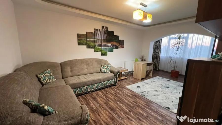Apartament cu 2 camere decomandat în Exterior Vest