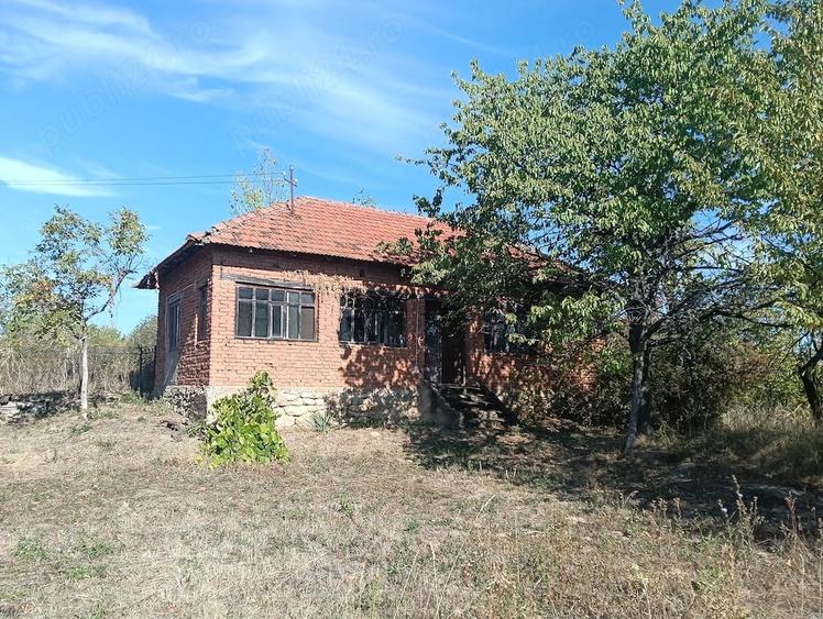 Casă cu 1 camere cu Teren 6700 Mp în Târnava