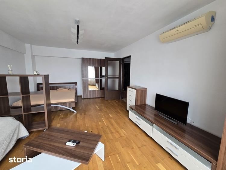 Garsonieră în Podul de Fier