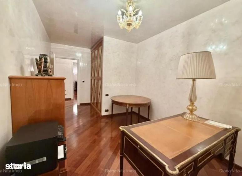 Apartament cu 4 camere în Primăverii