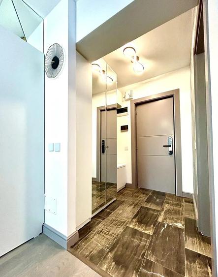 Apartament cu 2 camere semidecomandat, mobilat în Metalurgie
