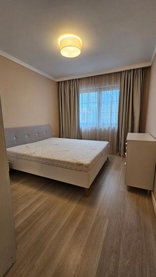 Casă cu 5 camere cu Canalizare în Aradului