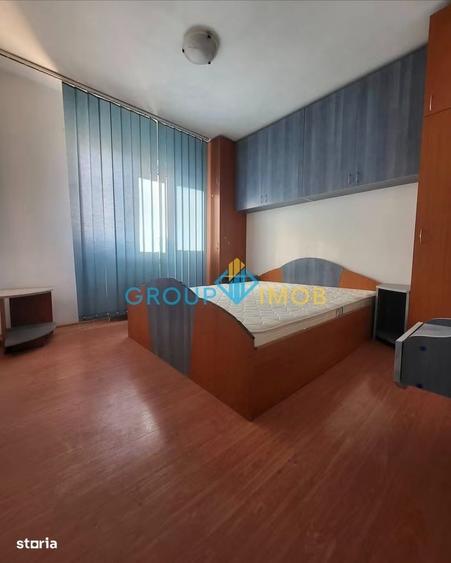 Apartament cu 3 camere decomandat în 9 Mai